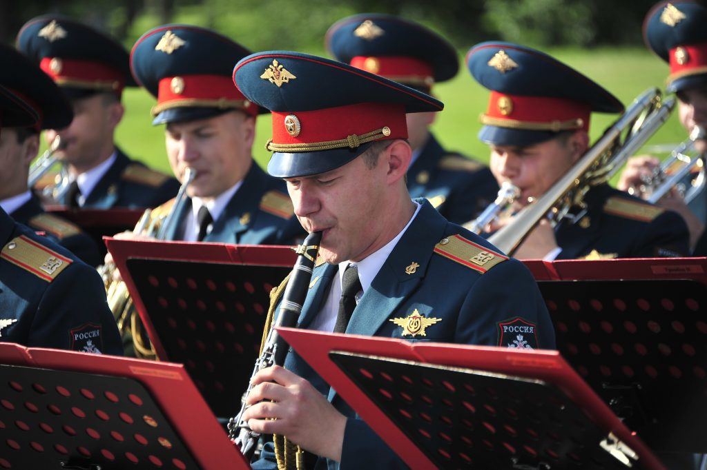 Оркестры «Спасской башни» дадут концерты в московских парках