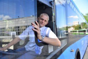 9 сентября по Элеваторной улице начнут курсировать маршруты №221 и №796. Фото: архив, «Вечерняя Москва» 9 сентября по Элеваторной улице начнут курсировать маршруты №221 и №796. Фото: архив, «Вечерняя Москва»