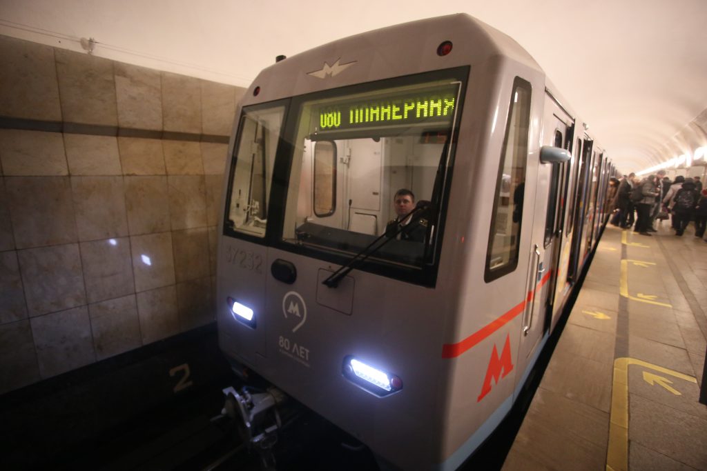 После сбоя на фиолетовой ветке Московского метро восстановили движение