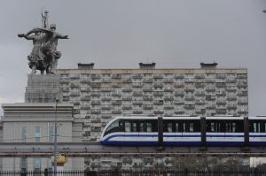 Москва вышла в лидеры по развитию транспортной инфраструктуры. Фото: архив, «Вечерняя Москва» Москва вышла в лидеры по развитию транспортной инфраструктуры. Фото: архив, «Вечерняя Москва»