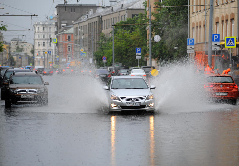 Водителей в Москве предупредили об ухудшении погоды