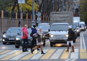 В районе Бирюлево Восточное за счет средств от платных парковок появились новые пешеходные пешеходы. Фото: Александр Кожохин, «Вечерняя Москва»