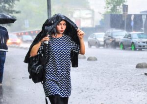 Специалисты предупредили москвичей о возможных проливных дождях. Фото: Пелагея Замятина, "Вечерняя Москва"