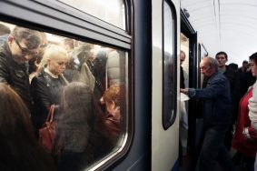 Движение поездов вошло в график после сбоя на «фиолетовой» ветке метро Москвы