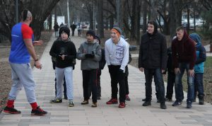В Царицыне прошел легкоатлетический кросс, посвященный Дню матери. Фото: предоставлено пресс-службой Центра досуга «Личность»