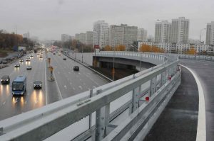 Через несколько месяцев дороги от Пролетарского проспекта до железной дороги и от Варшавского шоссе до эстакад на железной дороге введут в эксплуатацию.