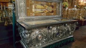 Теперь мощи святителя Тихона в Донском монастыре покоятся в серебряной раке. Фото: официальная группа Донского монастыря в социальной сети Теперь мощи святителя Тихона в Донском монастыре покоятся в серебряной раке. Фото: официальная группа Донского монастыря в социальной сети