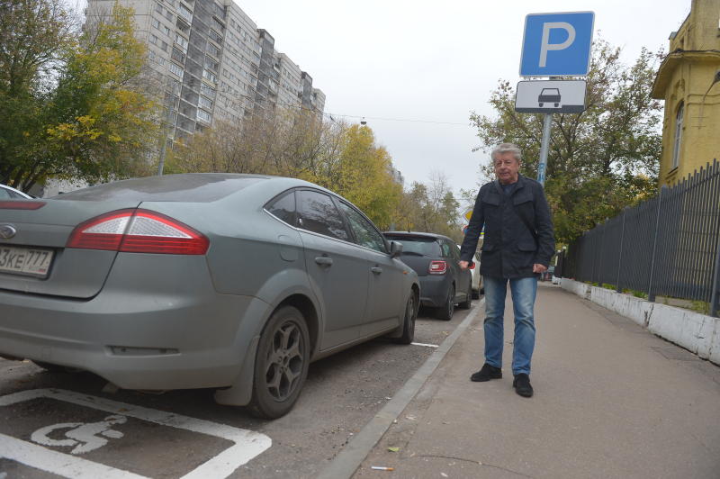 Два парковочных кармана расширили в районе Чертаново Центральное