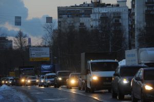 Знаки «Скользкая дорога» установят на нескольких опасных проезжих участках ЮАО. Фото: Александр Кожохин, «Вечерняя Москва» Знаки «Скользкая дорога» установят на нескольких опасных проезжих участках ЮАО. Фото: Александр Кожохин, «Вечерняя Москва»