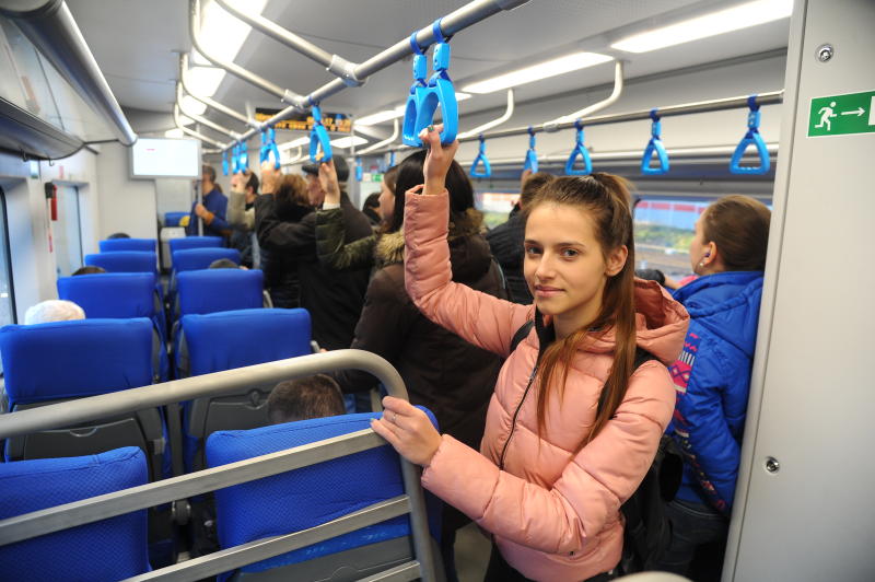 Более 430 тысяч пассажиров перевезли поезда МЦК