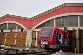 Рождественский поезд запустили в метро Москвы