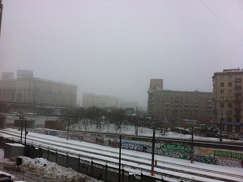 Жителей Москвы предупредили о тумане и гололеде