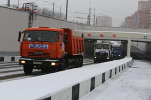 Дорога от ТПУ «Саларьево» до магистрали Солнцево — Бутово — Видное обеспечит движение по двум полосам в каждом направлении. Фото: Антон Гердо