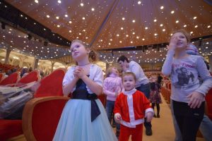 Настоящий праздник для маленьких посетителей устроят в Центральной детской библиотеке №152 Южного округа. Фото: Александр Казаков, «Вечерняя Москва» Настоящий праздник для маленьких посетителей устроят в Центральной детской библиотеке №152 Южного округа. Фото: Александр Казаков, «Вечерняя Москва»