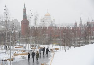 Уровень снега за день в Москве достиг почти 40 сантиметров