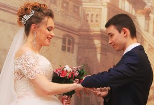 В Москве 130 пар поженятся в День святого Валентина