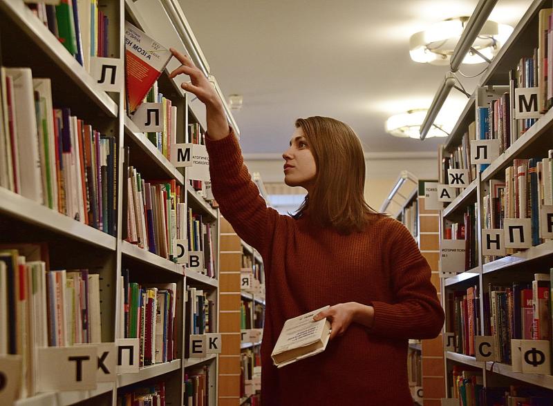 Более 1240 новых изданий поступило в библиотеки Южного округа