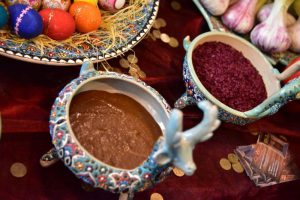 Ученые советуют уменьшить количество соли в пище. Фото: Антон Гердо
