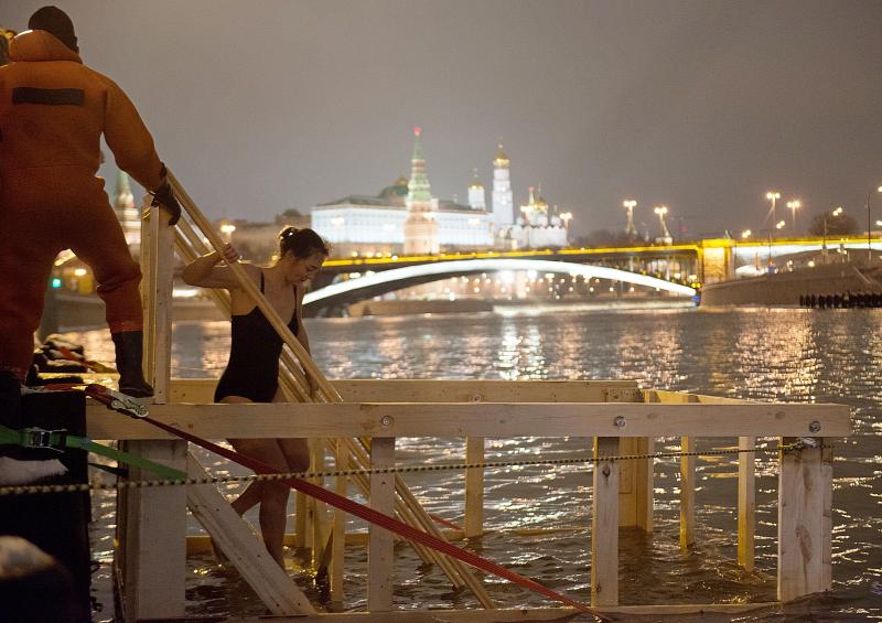 Свыше 8 тысяч сотрудников правоохранительных органов Москвы обеспечат безопасность в Крещенскую ночь