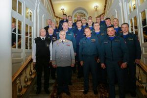 Сергей Собянин вручил награды московским пожарным и спасателям. Фото: Управление по ЮАО Департамента ГОЧСиПБ