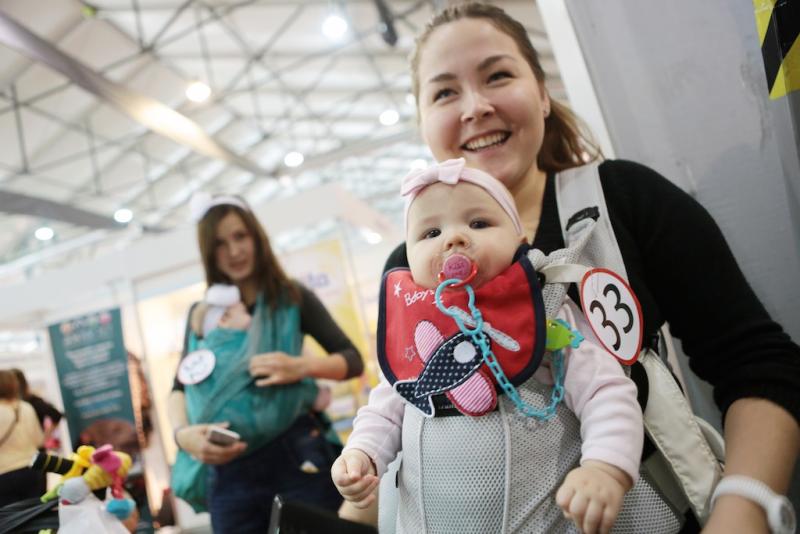 Беременным пассажиркам метро в Москве выдадут спецзначки