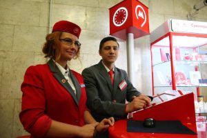 Еще десять стоек «Живое общение» установят на станциях Московского метрополитена летом 2018 года. Фото: Павел Волков, «Вечерняя Москва» Еще десять стоек «Живое общение» установят на станциях Московского метрополитена летом 2018 года. Фото: Павел Волков, «Вечерняя Москва»