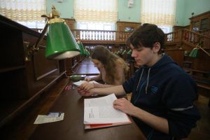 Около 10 600 книг роздано гражданам в библиотеках ЮАО. Фото: Антон Гердо, «Вечерняя Москва»