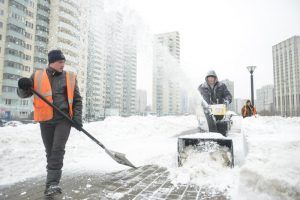 Только за минувшие выходные в Москве выпало около четверти месячной нормы. Фото: "Вечерняя Москва"