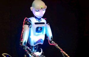 Робот-блинопек провед мастер-классы в Москве на Масленицу