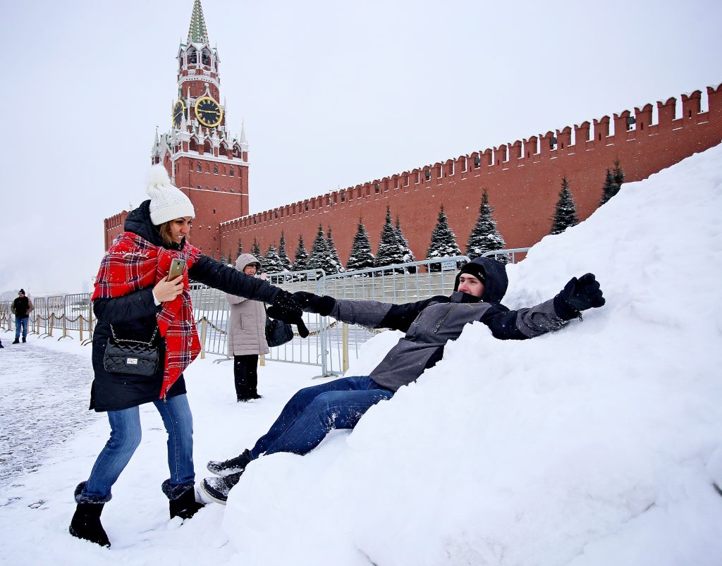 Рекордное количество снега выпало в Москве
