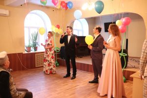 Праздничный концерт в честь 8 Марта прошел в Досуговом центре общества инвалидов Даниловского района. Фото: предоставлено аппаратом Совета депутатов Даниловского района Праздничный концерт в честь 8 Марта прошел в Досуговом центре общества инвалидов Даниловского района. Фото: предоставлено аппаратом Совета депутатов Даниловского района