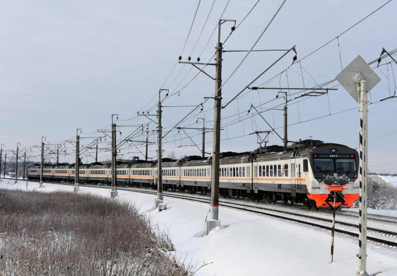 Поезда пригородного сообщения и дальнего следования в Москве продолжили работу в штатном режиме в непогоду