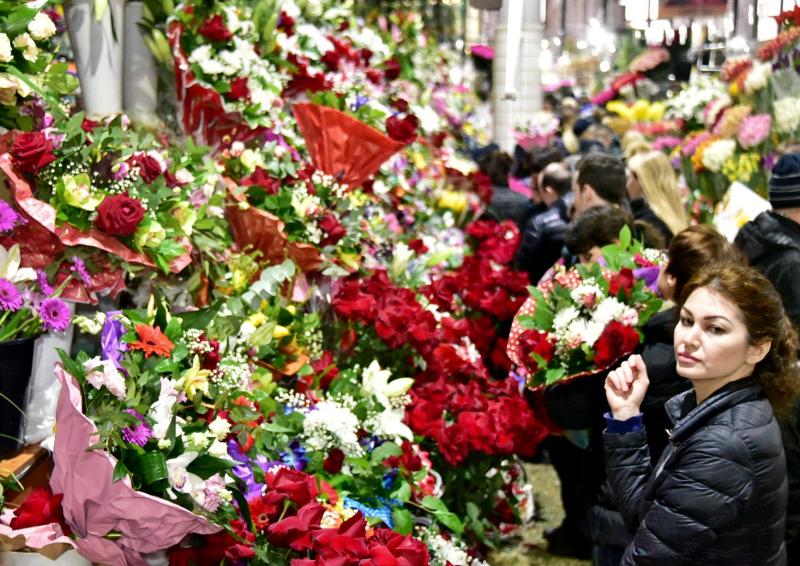 В Москве откроют более 1,7 тысяч точек с цветами
