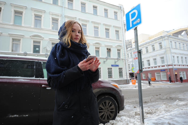 Парковку в Москве сделают бесплатной к 8 марта