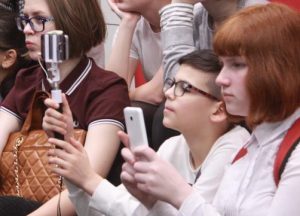 Умению фотографировать научат школьников юга Москвы. Фото: Павел Волков, «Вечерняя Москва» Умению фотографировать научат школьников юга Москвы. Фото: Павел Волков, «Вечерняя Москва»