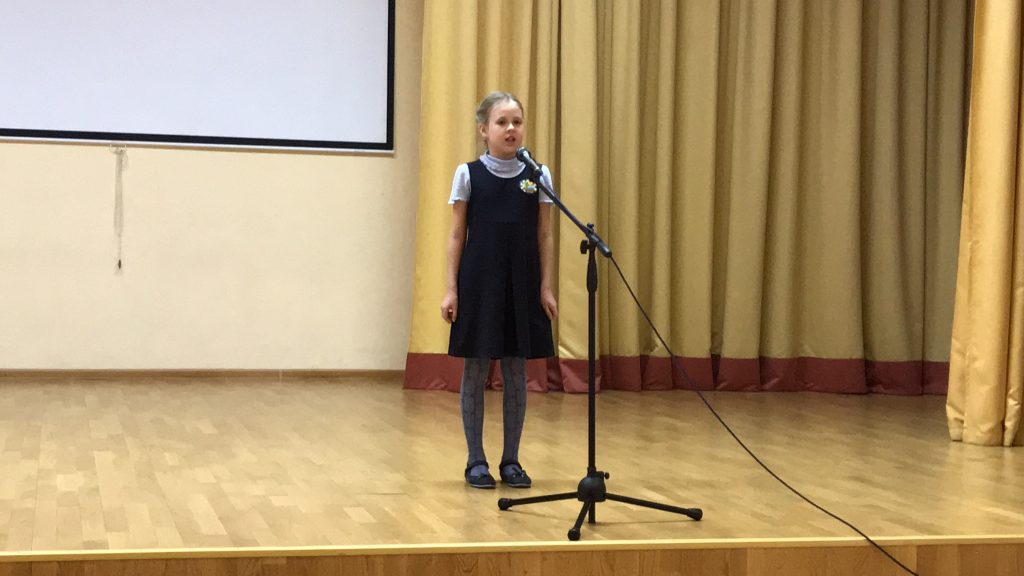 Творческий конкурс среди учеников начальных классов на тему: «Правила дорожного движения». Фото: Пресс-группа УВД по ЮАО ГУ МВД России по г. Москве