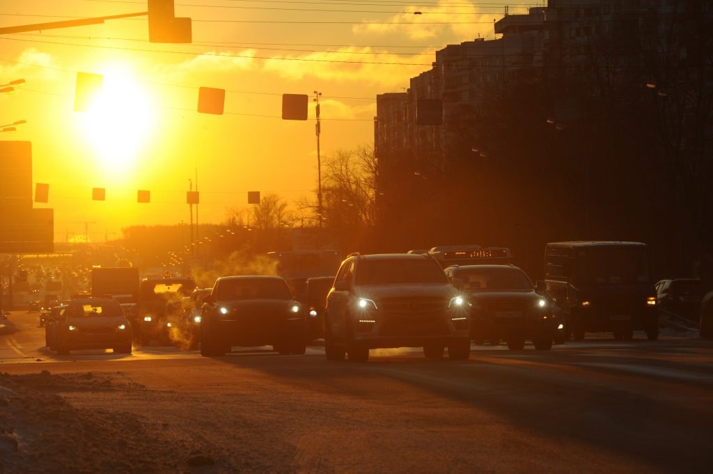 Столицу может покинуть миллион автомобилистов. Фото: Александр Кожохин