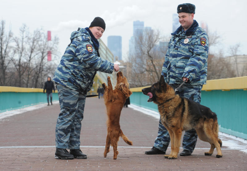 Более 1 500 человек проследят за правопорядком в ЮАО на Пасху. Фото: Александр Кожохин, «Вечерняя Москва»