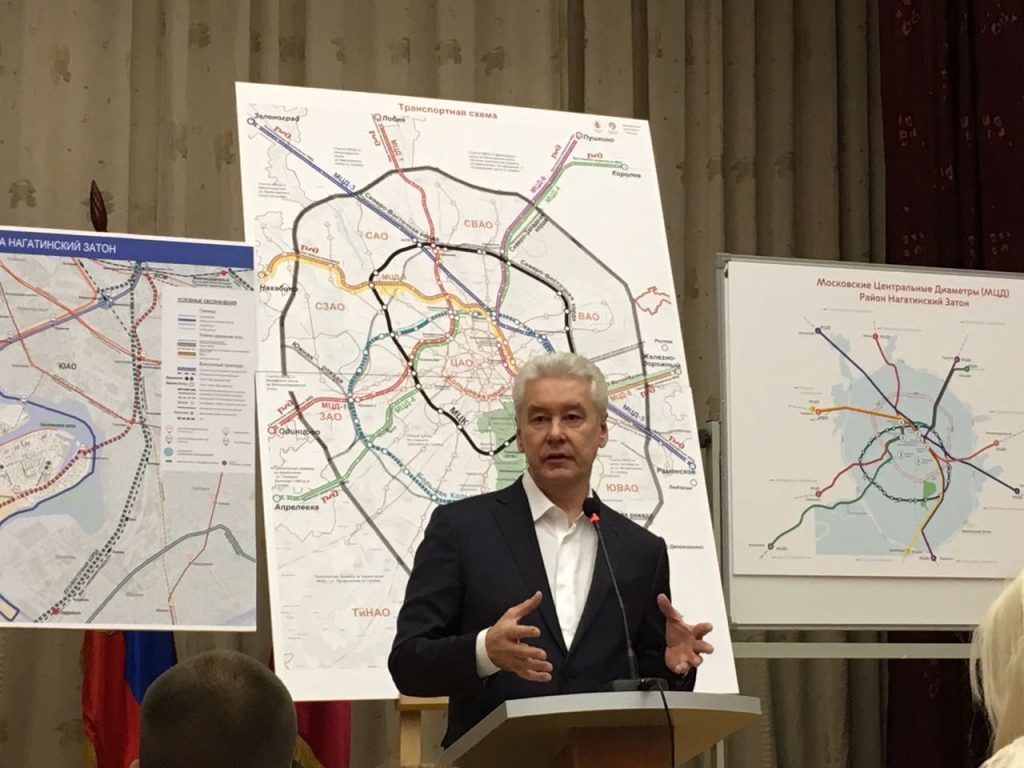 Мэр Москвы провел встречу с жителями Нагатинского Затона. Фото: Анна Быкова Аукционы на застройку выигрывают всякие жулики, которые потом дело бросают. Фото: Анна Быкова