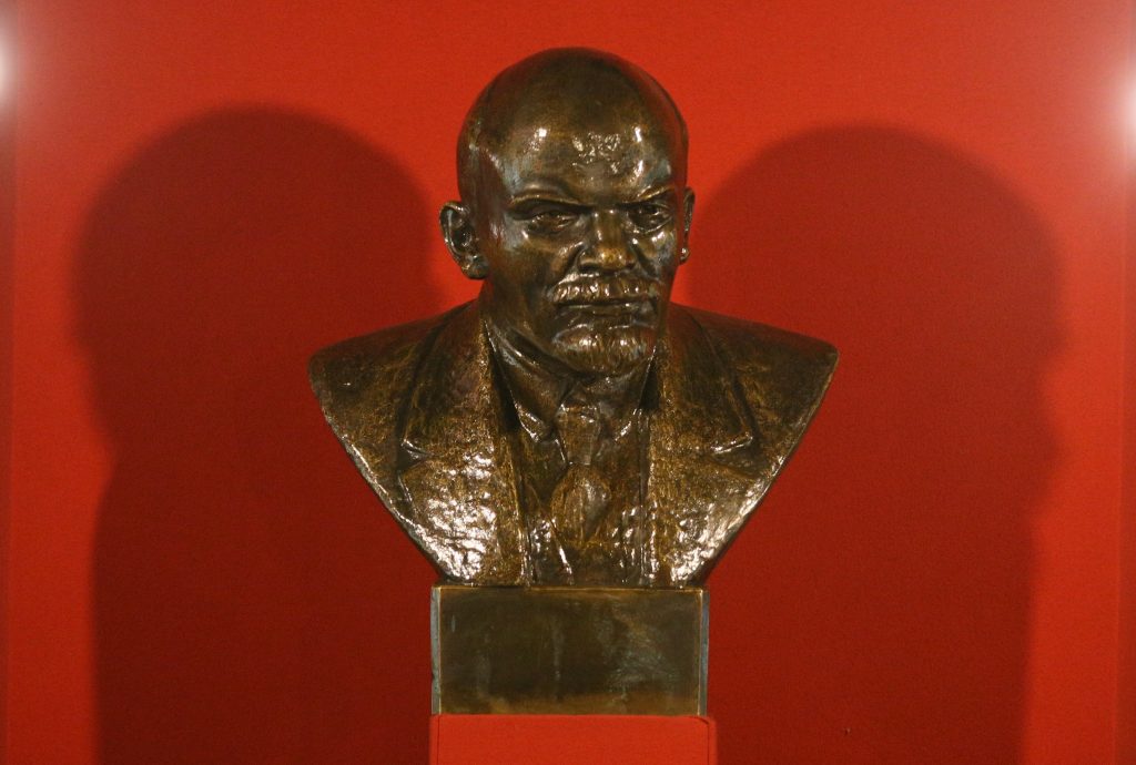 Власти Москвы решили продать часть здания, где записывал речи Ленин
