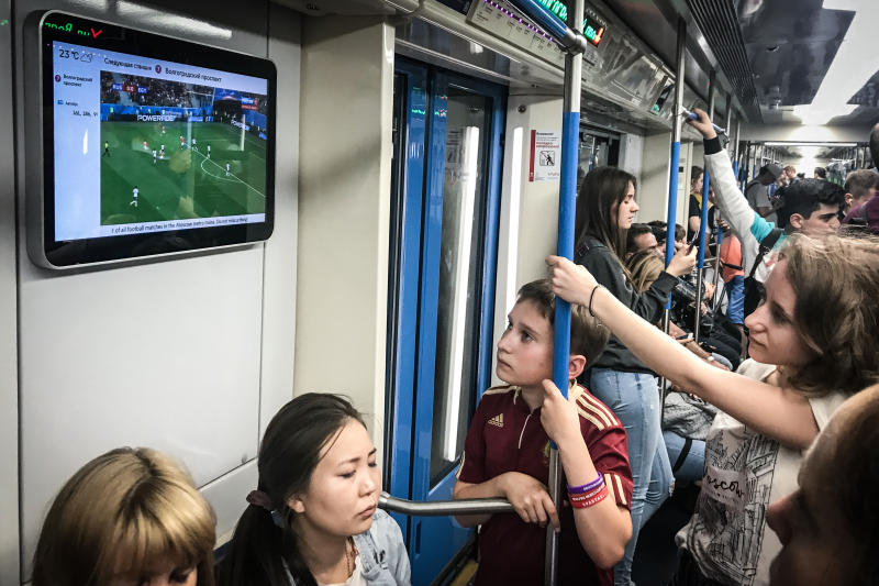 Матч Россия - Испания посмотрели более 350 тысяч пассажиров в метро