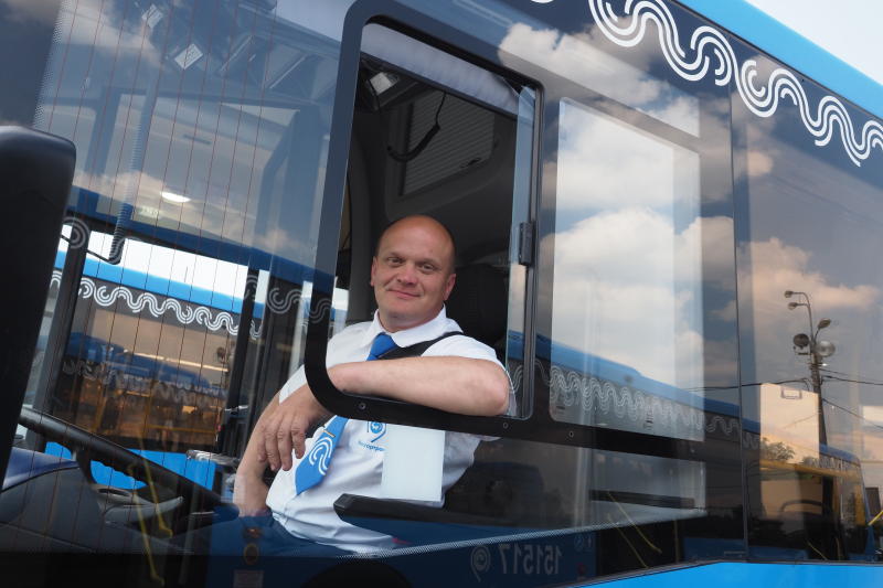 Москвичи смогут воспользоваться бесплатными автобусами в субботу. Фото: Антон Гердо