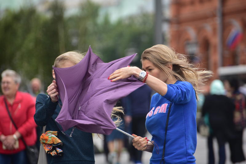 Москвичей накрыли ливни и грозы. Фото: Пелагия Замятина