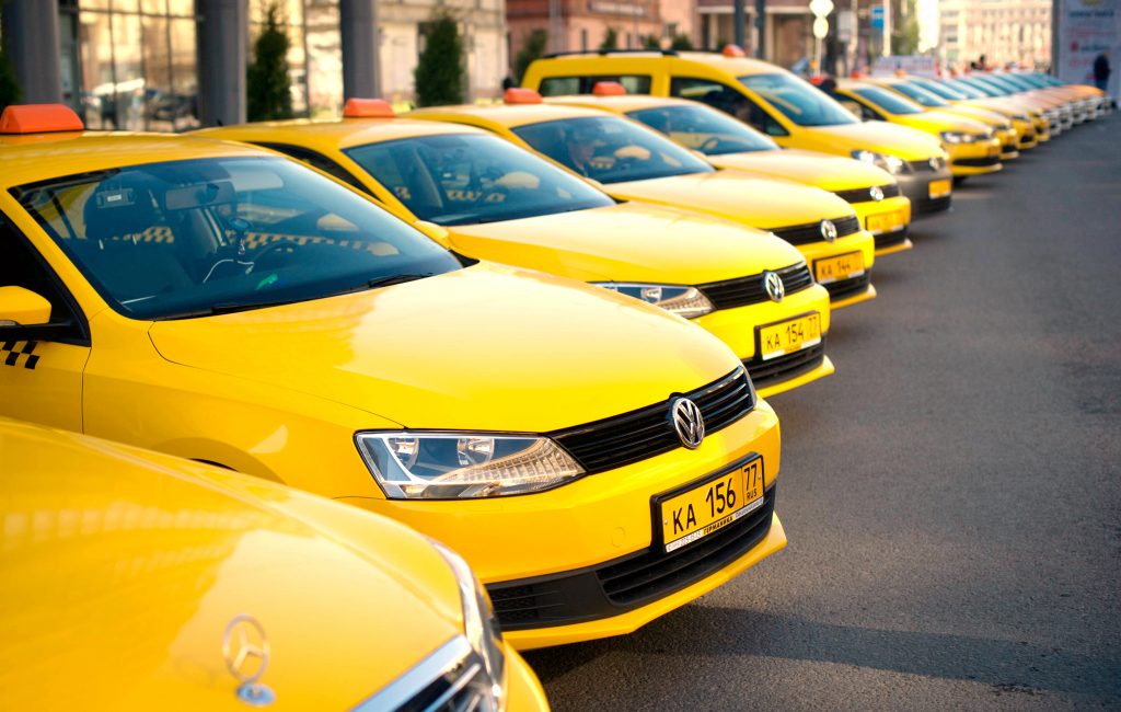 В Москве могут зафиксировать цены такси на массовых мероприятиях