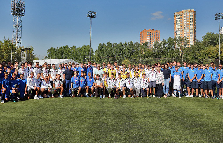 Ребята из футбольной школы «Торпедо» выиграли турнир памяти Валентина Иванова. Фото: официальный сайт футбольного клуба «Торпедо»