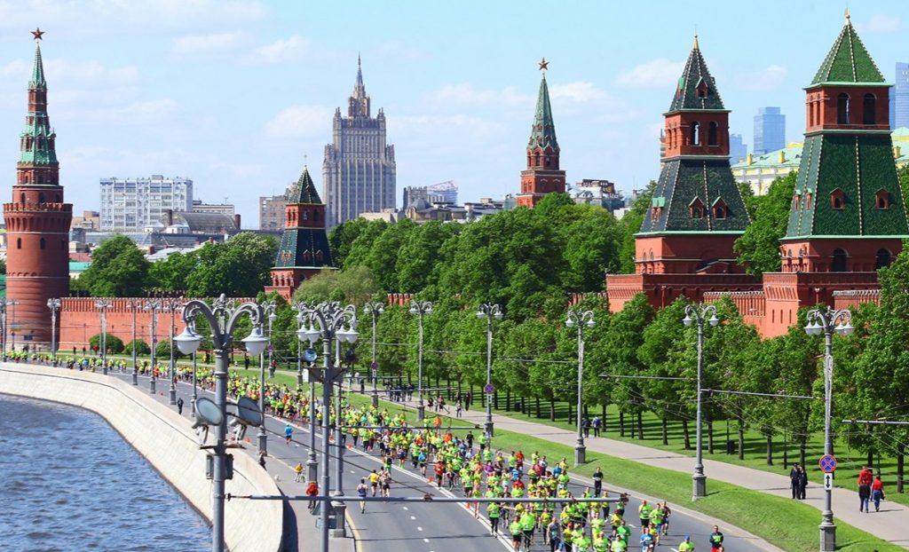 Московским водителям перекроют движение из-за полумарафона
