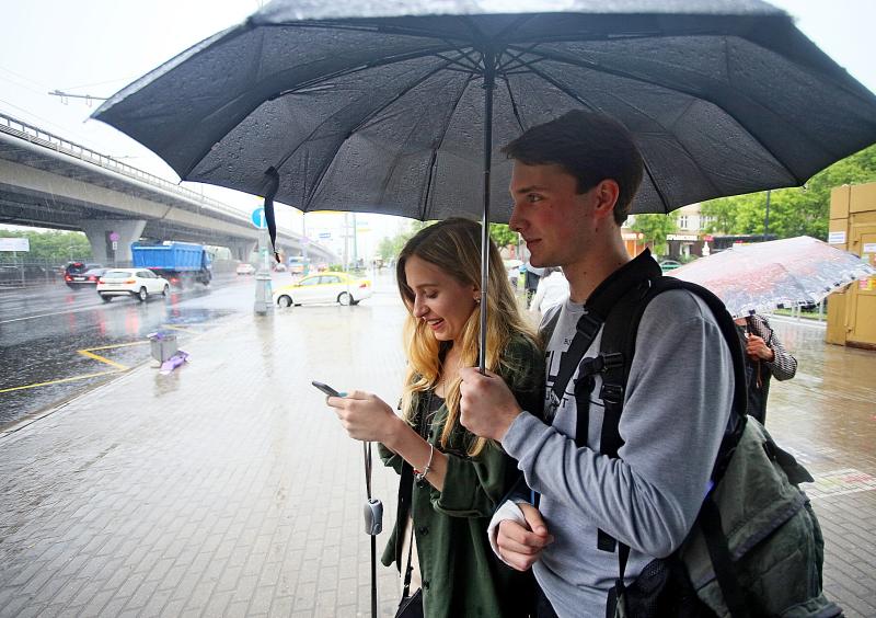 Москвичам пообещали дождливую неделю  