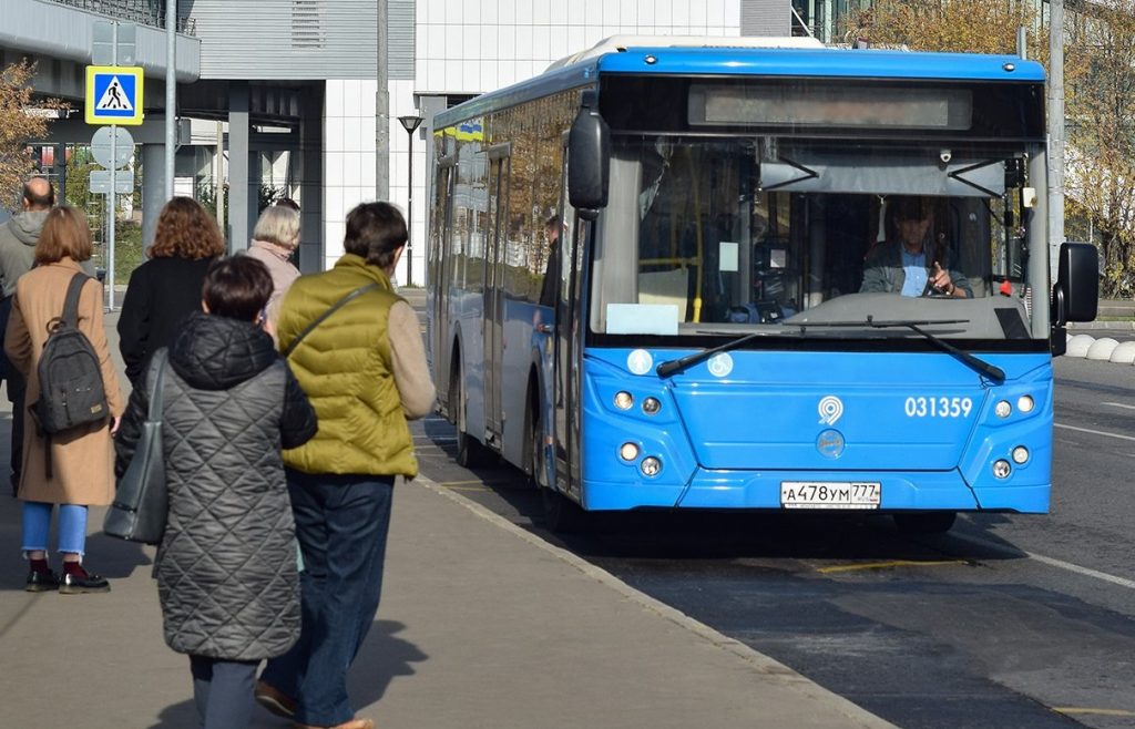 Два автобуса Южного округа изменят режим работы с 1 ноября. Фото: официальный сайт мэра Москвы