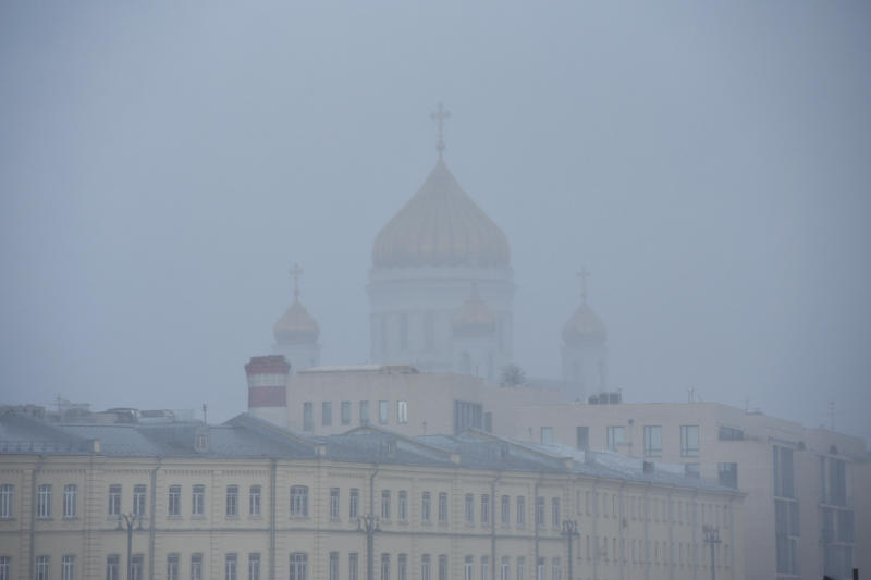 В Москве из-за тумана ухудшится видимость на дорогах. Фото: Александр Кожохин