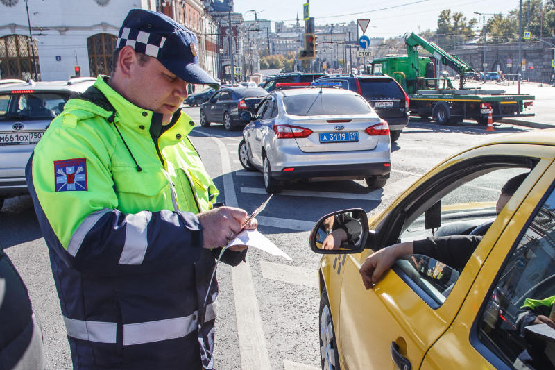 Госдума может ввести новые правила для водителей такси